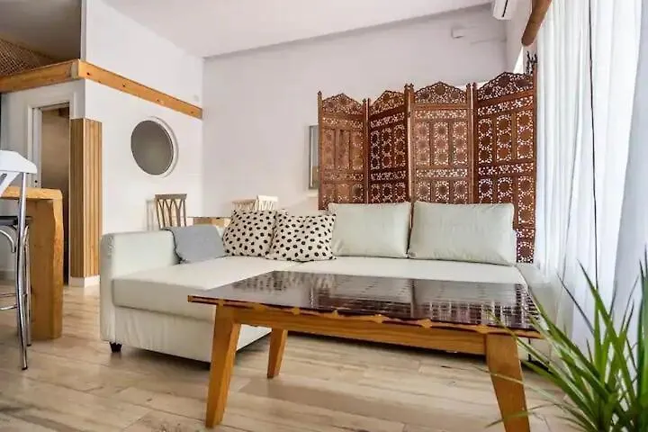 Little Palace, Jacuzzi Privado إشبيلية