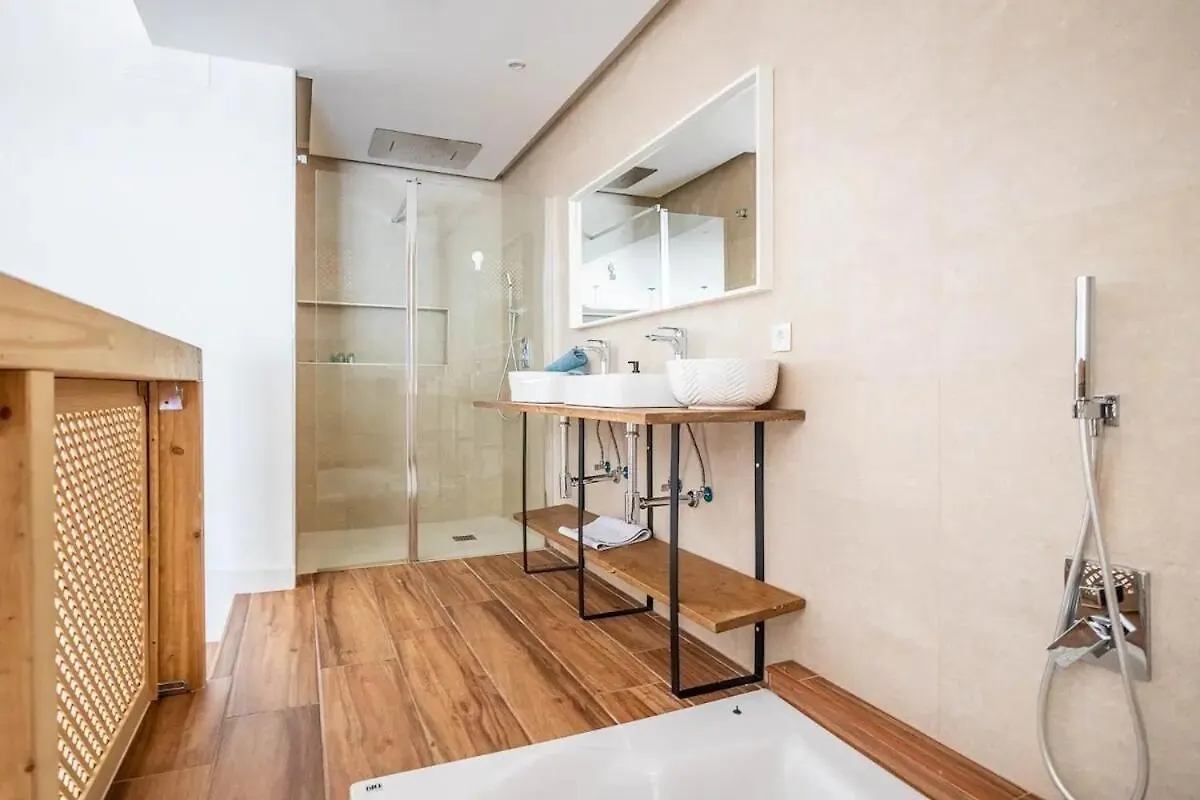 Little Palace, Jacuzzi Privado Seville Apartment