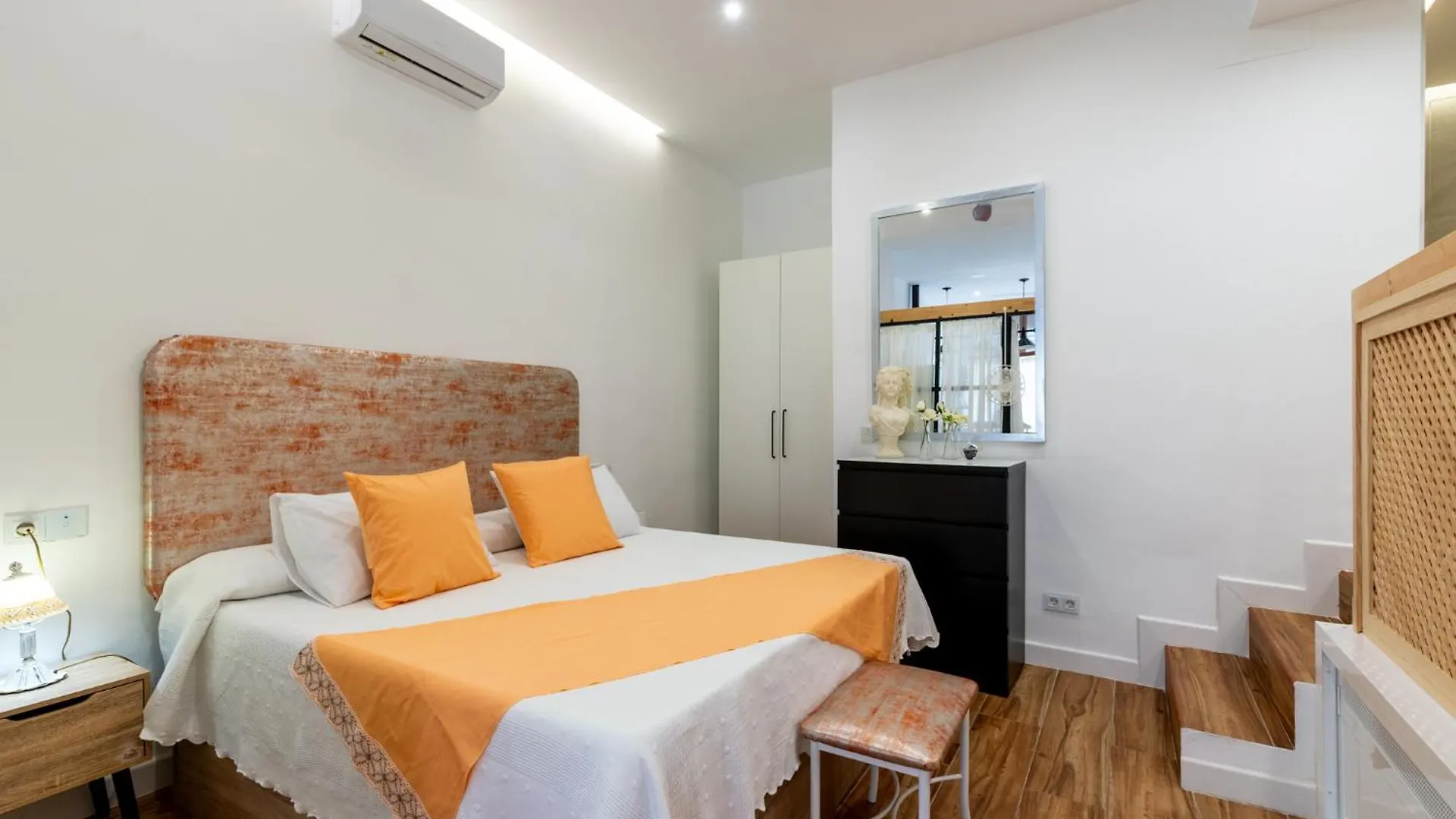 Little Palace, Jacuzzi Privado Seville 0*,